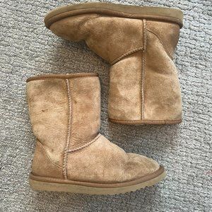 UGG Classic Short II Boot - Tan
